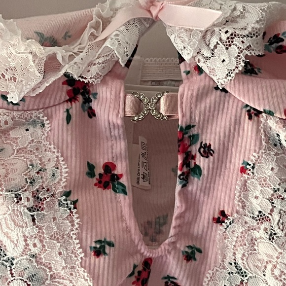 Cute Floral Pink Lace Corset - Picture 4 of 7